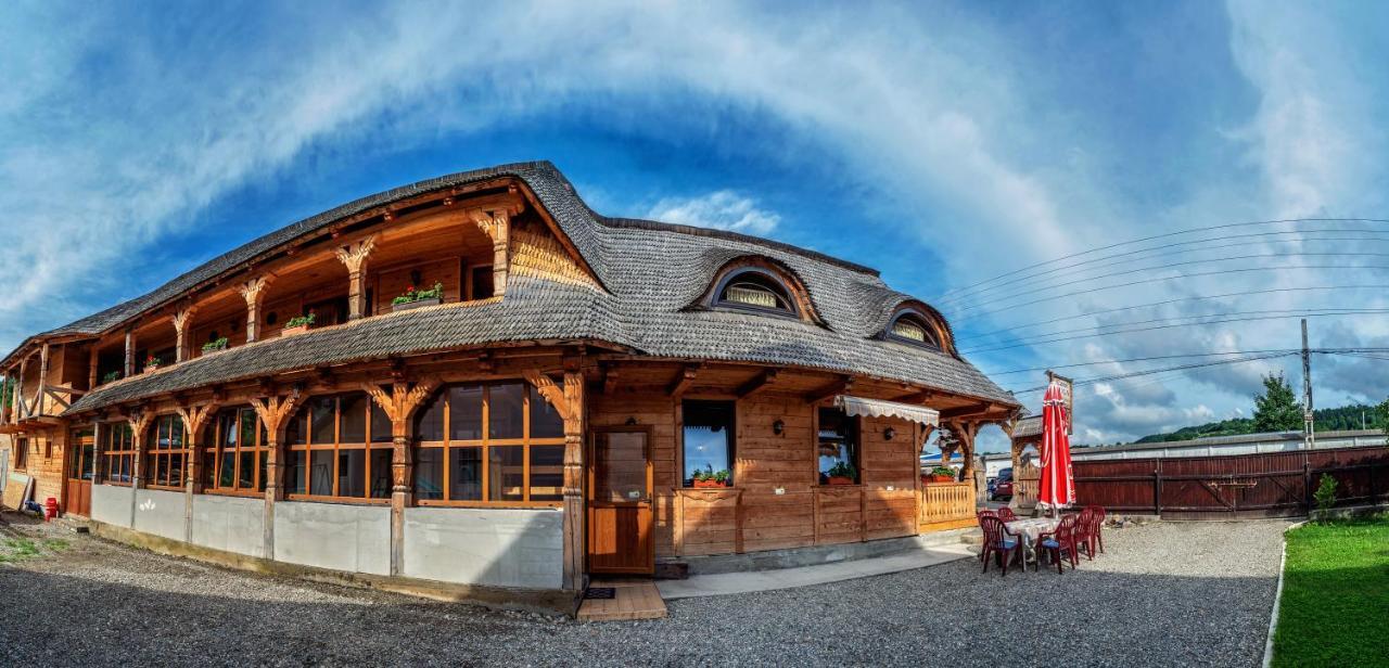 Отель Casa Buga Вишеу-де-Сус Экстерьер фото