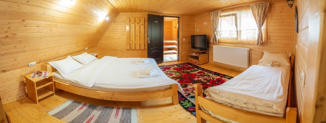Отель Casa Buga Вишеу-де-Сус Экстерьер фото